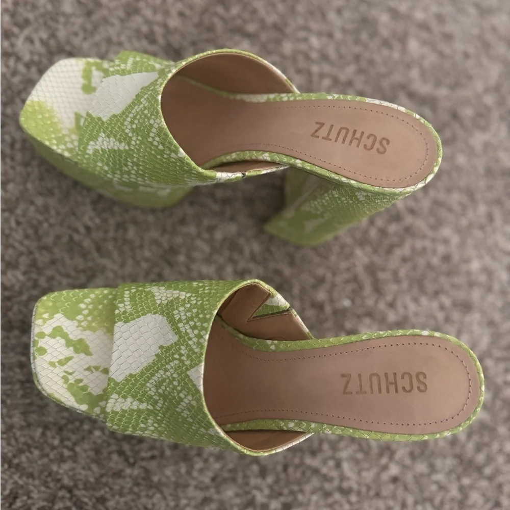 Schutz Darah Wild Green Snake Embossed Leather SlipOn High Heel Sandals Size 8.5